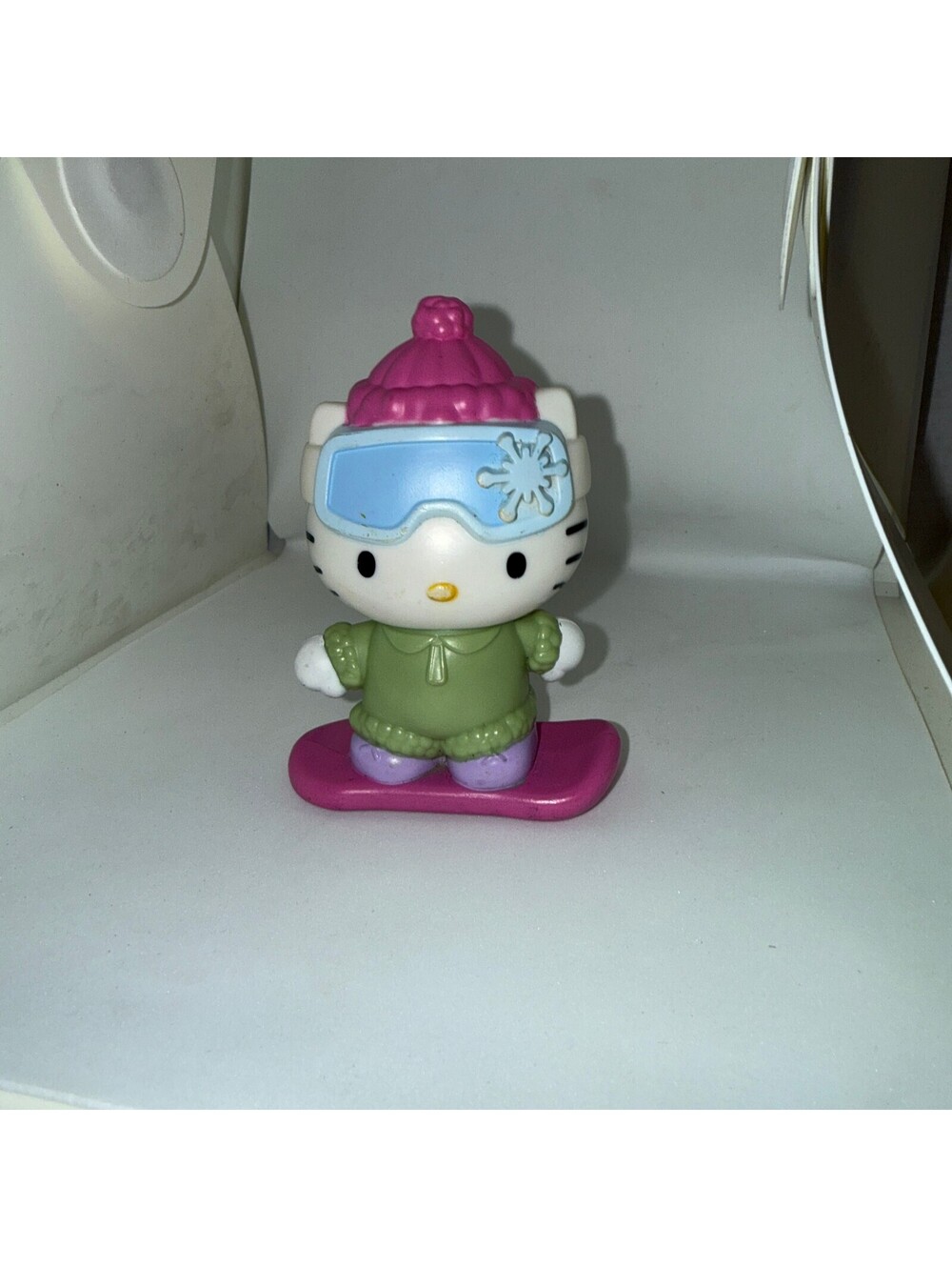 2011 McDonald’s Hello Kitty Snowboard Bobblehead Toy Sanrio Happy Meal Figure